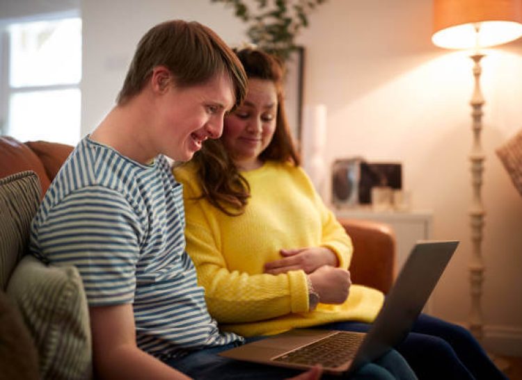 individuals with disabilities receiving shared living support and assistance with daily tasks in a home environment in Dubbo